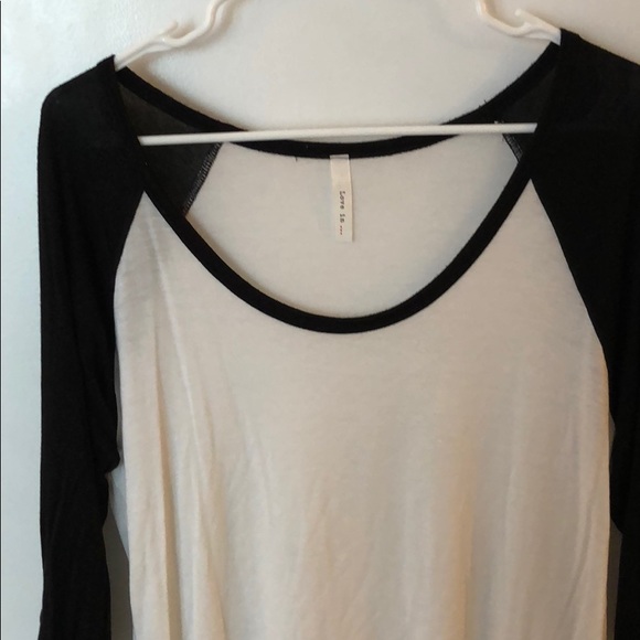 Baseball tshirt black and white - Picture 3 of 5